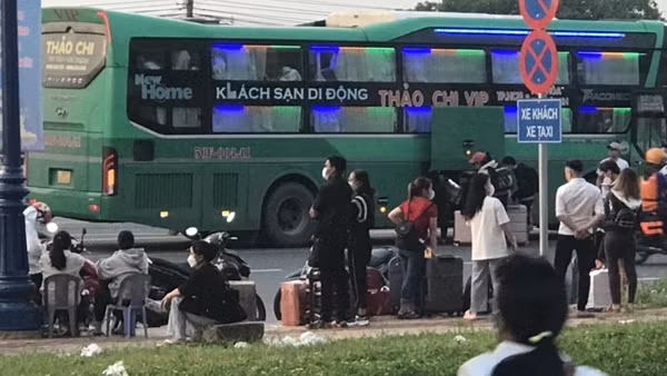 Còn hơn 40% lượng vé xe khách từ TP Hồ Chí Minh về các tỉnh dịp Tết