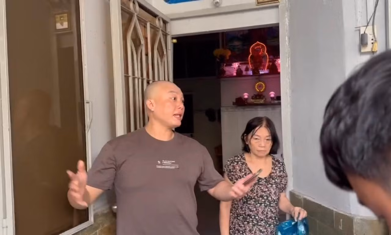 Các nạn nhân vụ cháy ngạt khói do mái nhà gắn nhiều mút xốp chống nóng -0
