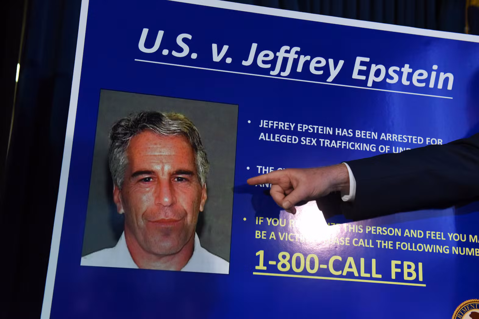 Hồ sơ Jeffrey Epstein và cơn địa chấn “minh bạch - quyền lực” ở nước Mỹ -0