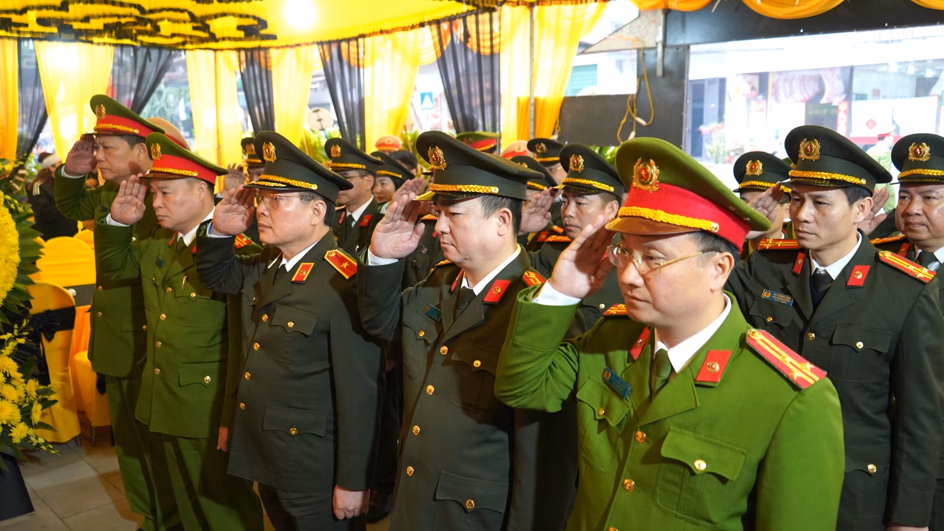 Phát động học tập tấm gương tận tụy với công việc của Trung tá Lao Hoàng Hải -0