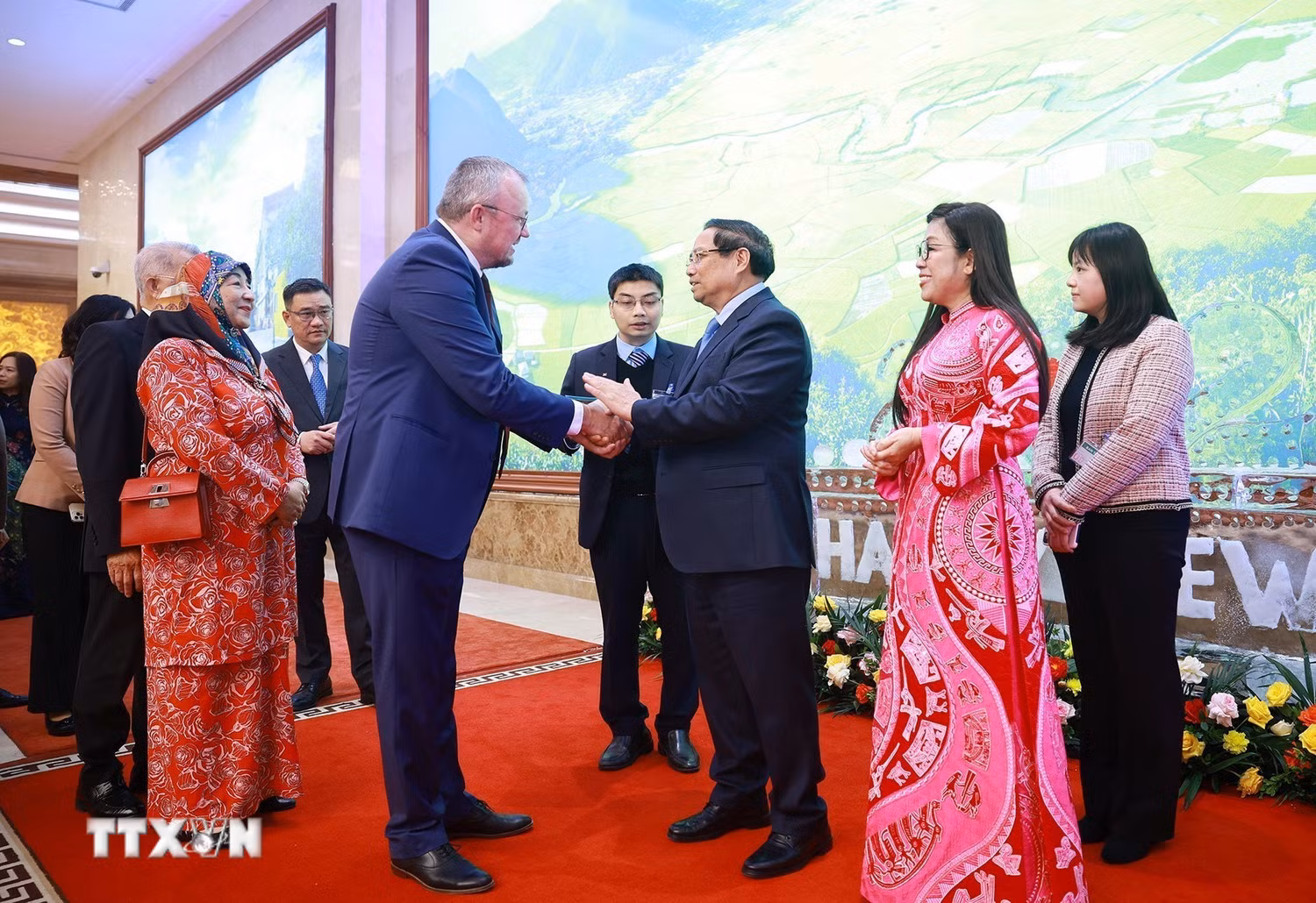 Thủ tướng và Phu nhân chủ trì chiêu đãi Đoàn ngoại giao tại Việt Nam -0