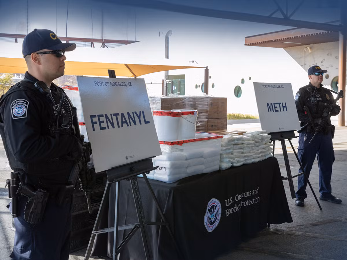 h-i quan và an ninh c-a kh-u m- v-i các n- l-c ngan ch-n fentanyl vào nu-c này.jpg -0
