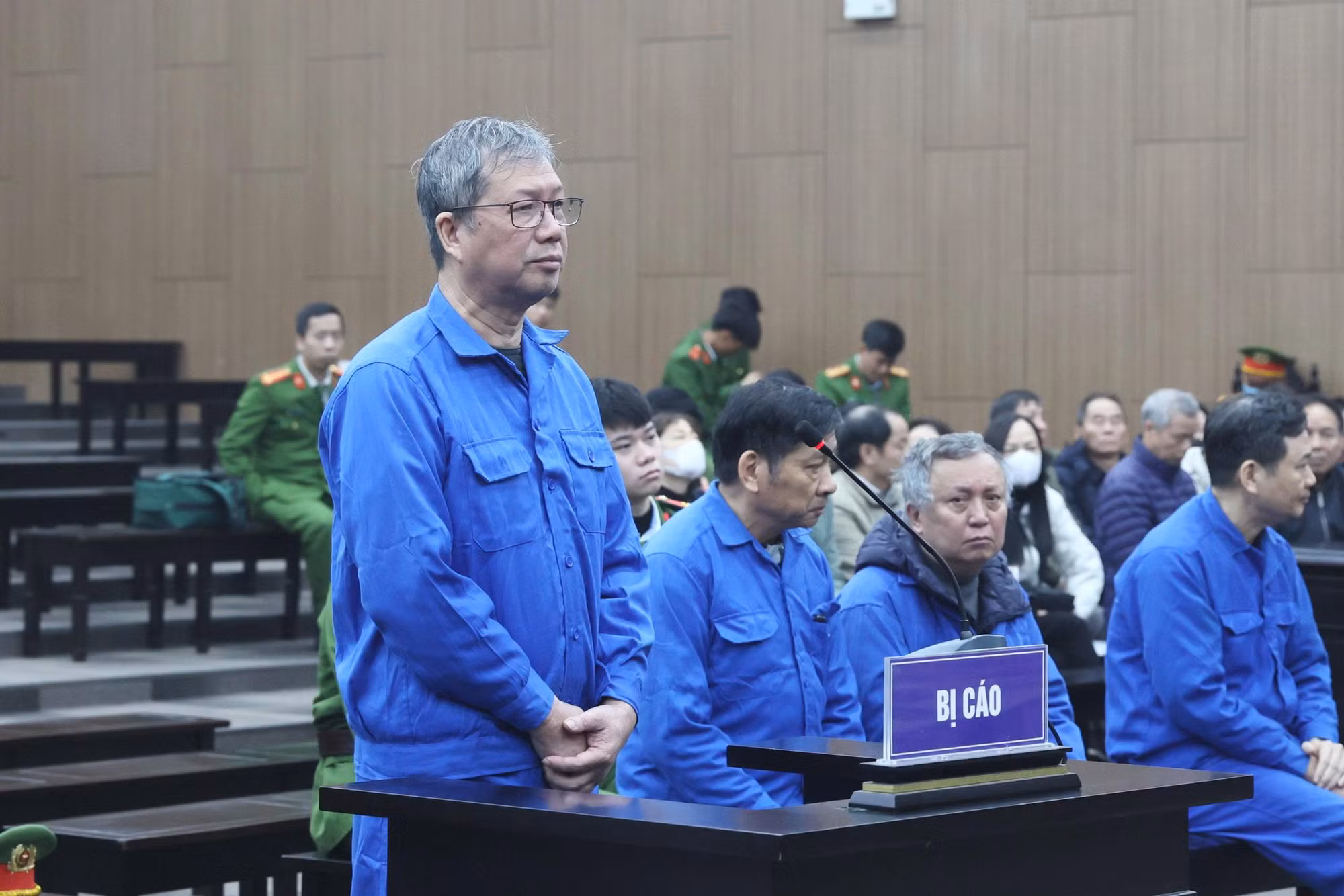 Cựu Tổng Giám đốc VICEM bị tuyên phạt 17 năm tù -0
