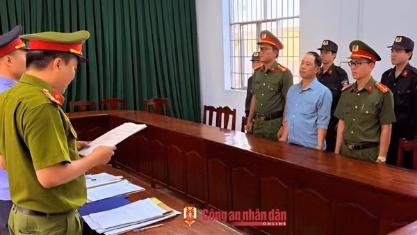Bắt nhóm đối tượng làm giả giấy tờ đất, lừa đảo tiền tỷ tại Phú Quốc