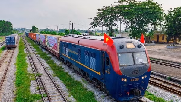 Nhiều chuyến tàu Tết đi ngày cao điểm đã được bán hết vé