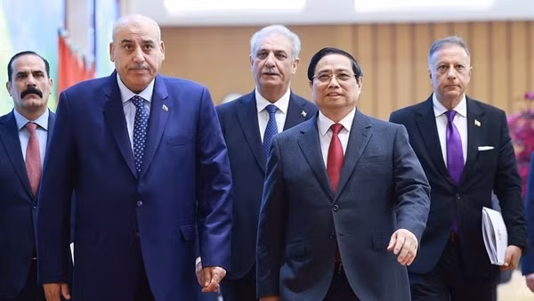 Thủ tướng Chính phủ Phạm Minh Chính hội kiến Chủ tịch Hạ viện Jordan