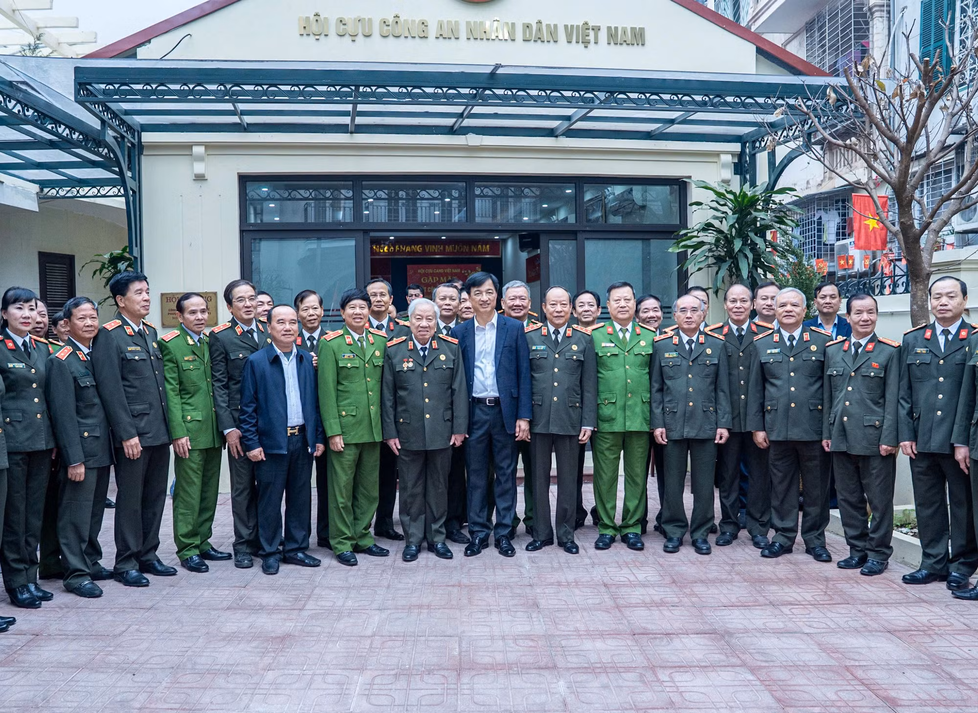 Ấm tình đồng chí, lan tỏa niềm tin vào tầm nhìn trăm năm của Thủ đô -0
