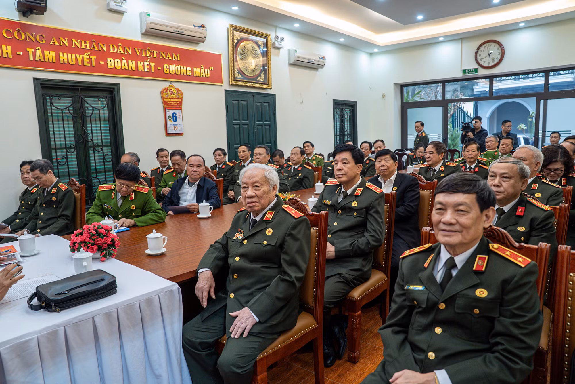 Ấm tình đồng chí, lan tỏa niềm tin vào tầm nhìn trăm năm của Thủ đô -2