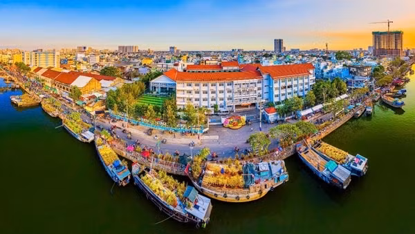 Khách quốc tế đến TP Hồ Chí Minh dịp Tết Nguyên đán 2025 tăng