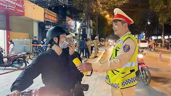 Công an Thanh Hóa xuyên Tết bảo đảm trật tự an toàn giao thông