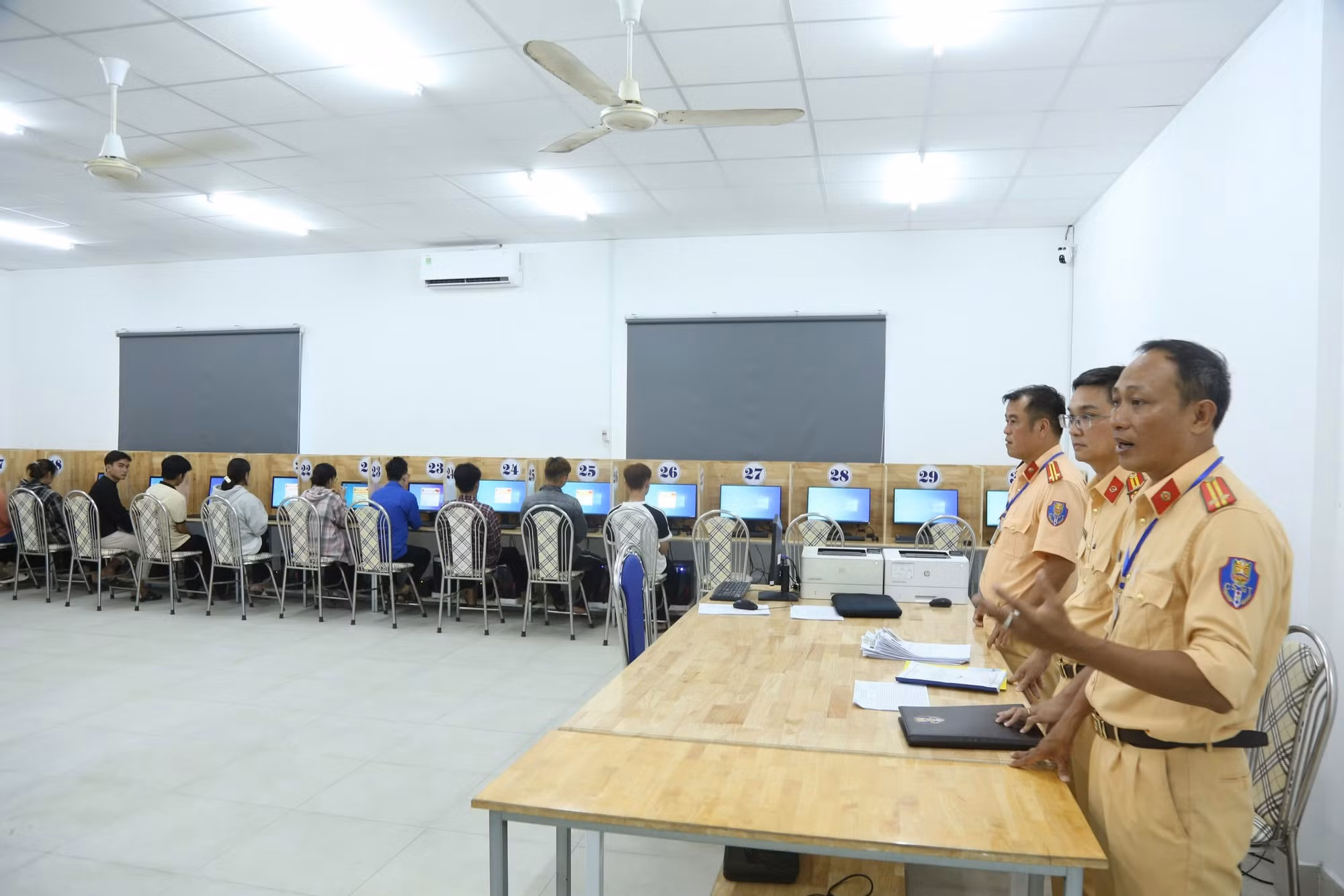 Công an Tiền Giang lần đầu tiên tổ chức kỳ thi sát hạch lái xe hạng A1 -0