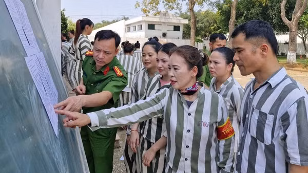 “Ngày đặc xá” - Khi cánh cửa cuộc đời mở lại