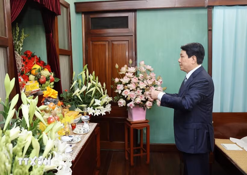 Chủ tịch nước Lương Cường thăm Khu di tích Chủ tịch Hồ Chí Minh -0