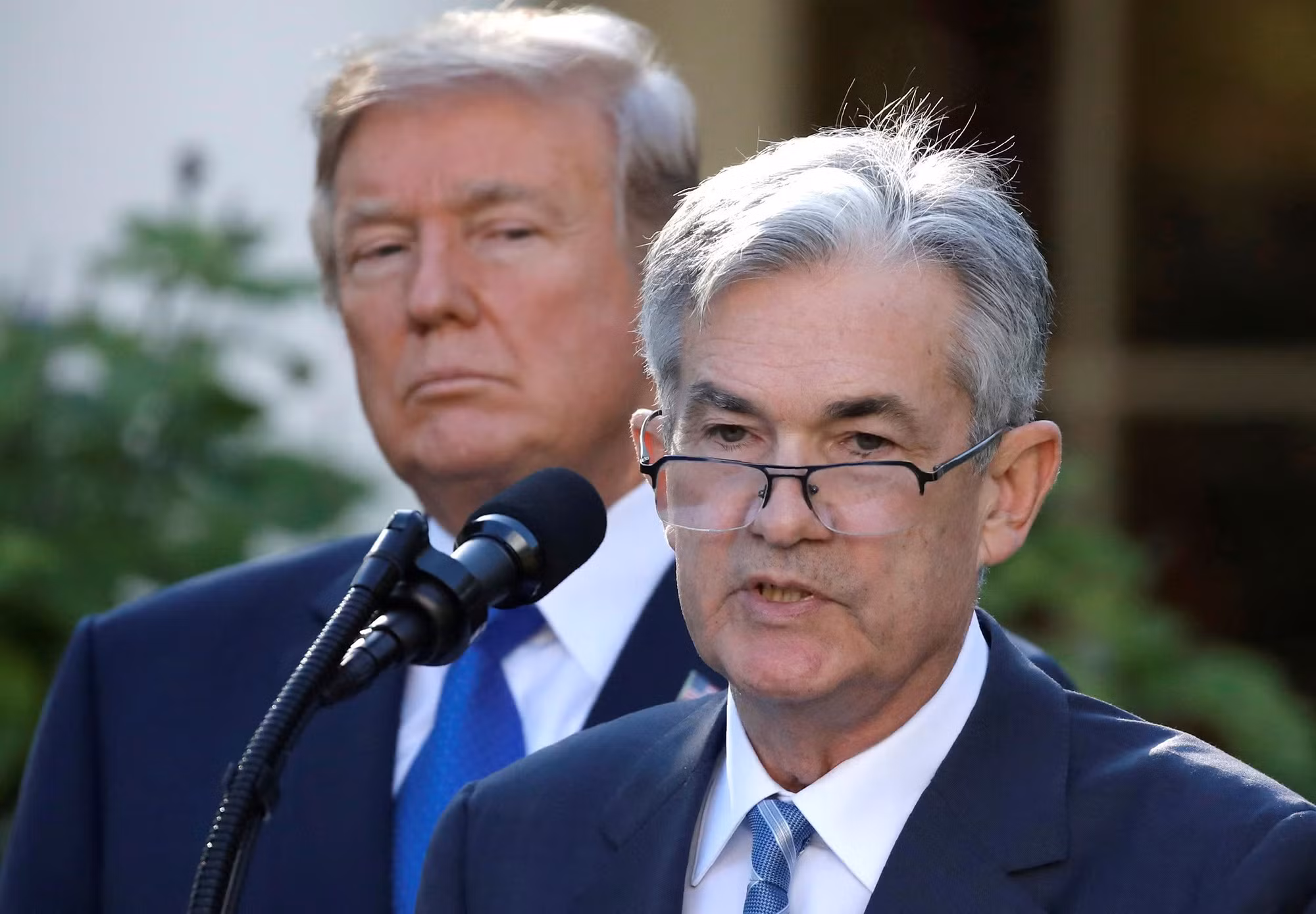 Ông Trump rút lại ý định sa thải Chủ tịch FED -0