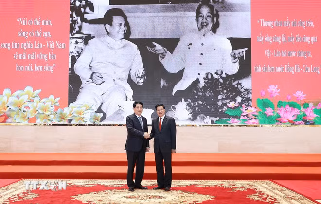Chủ tịch nước Lương Cường dự chương trình Giao lưu hữu nghị Việt-Lào -0