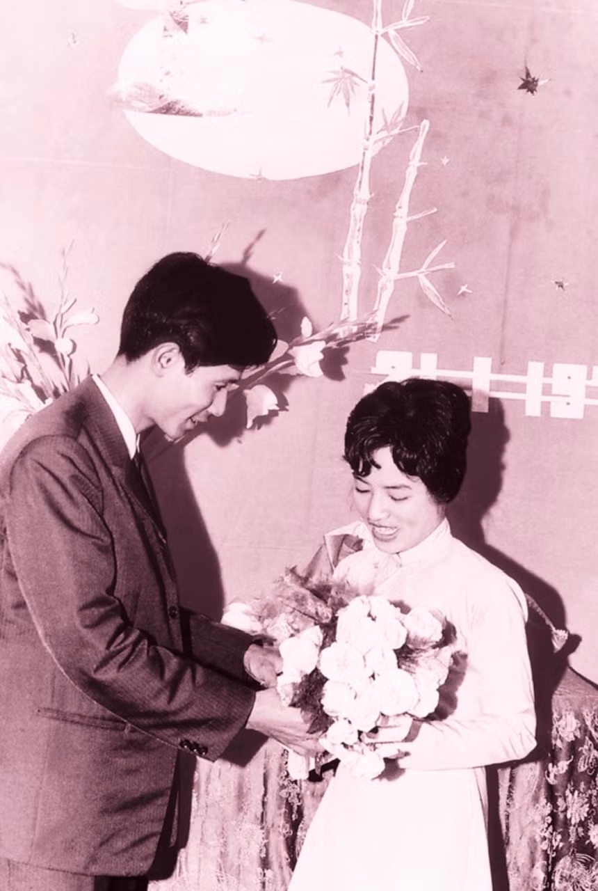 Những đám cưới phóng viên chiến trường -0