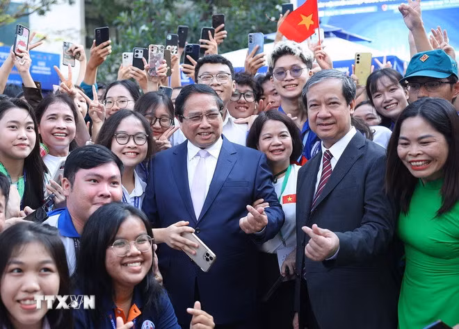 Thủ tướng: Tạo môi trường cho thanh niên khởi nghiệp, đổi mới sáng tạo -0