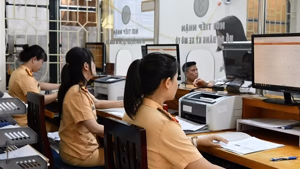 Cục CSGT hướng dẫn người dân thuận tiện khi đi xử lý "phạt nguội"