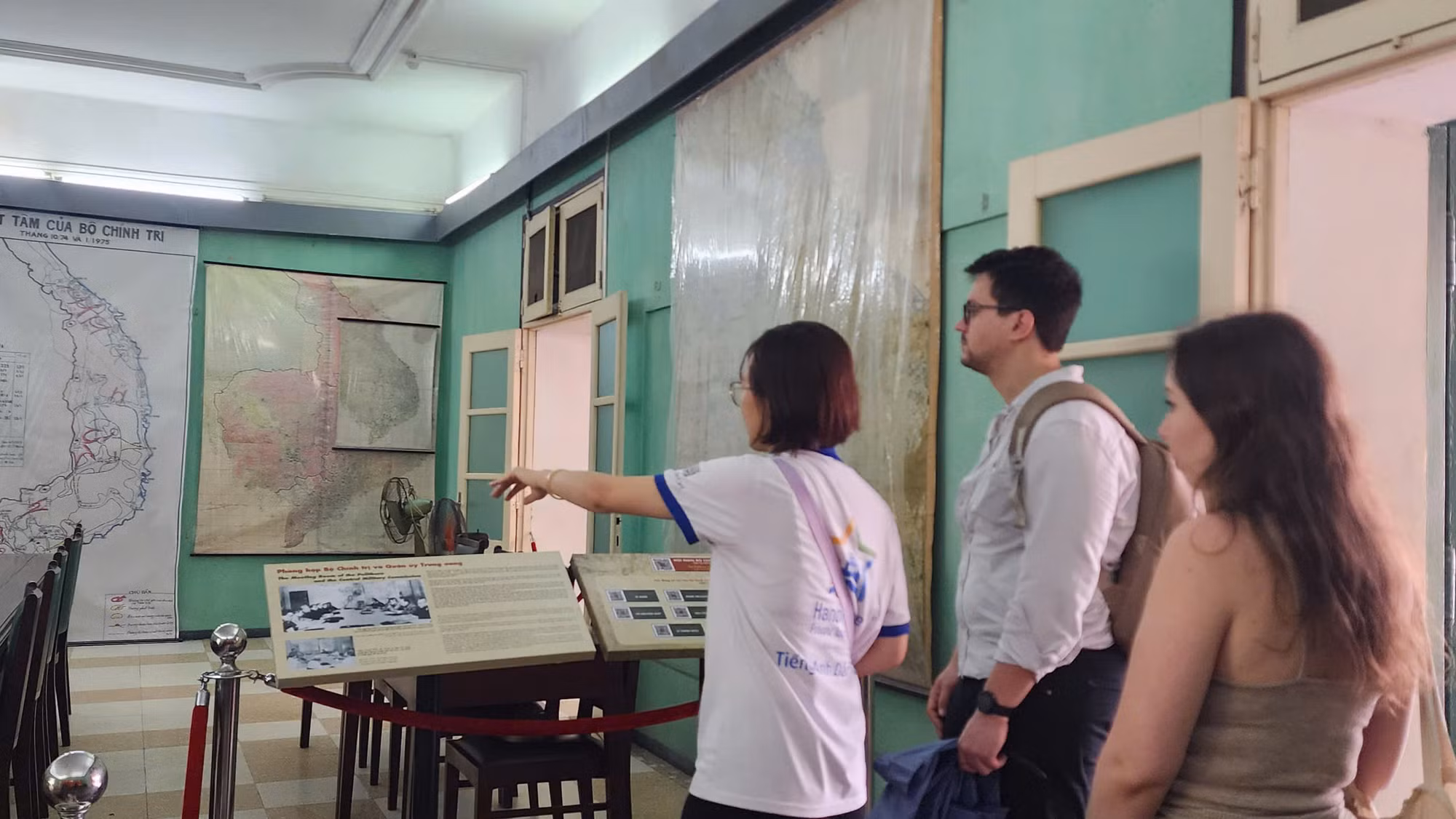 Triển lãm “Con đường thống nhất” và ứng dụng công nghệ diễn giải về di tích Nhà và Hầm D67 -1
