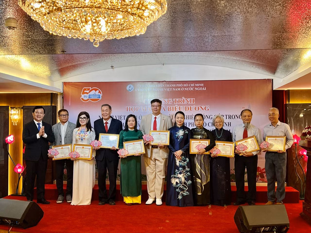 TP Hồ Chí Minh vinh danh 50 người Việt Nam ở nước ngoài tiêu biểu -0
