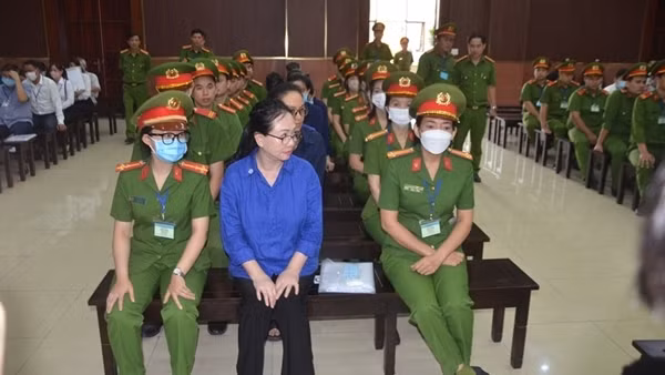 Phúc thẩm vụ án giai đoạn 2, bị cáo Trương Mỹ Lan được giảm án