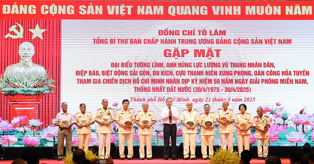 Quân đội nhân dân và Công an nhân dân cần phát huy tinh thần Đại thắng mùa Xuân năm 1975 -0
