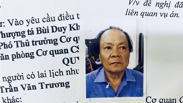 Truy tìm đối tượng chiếm đoạt tiền của nhiều người làm giấy tờ nhà