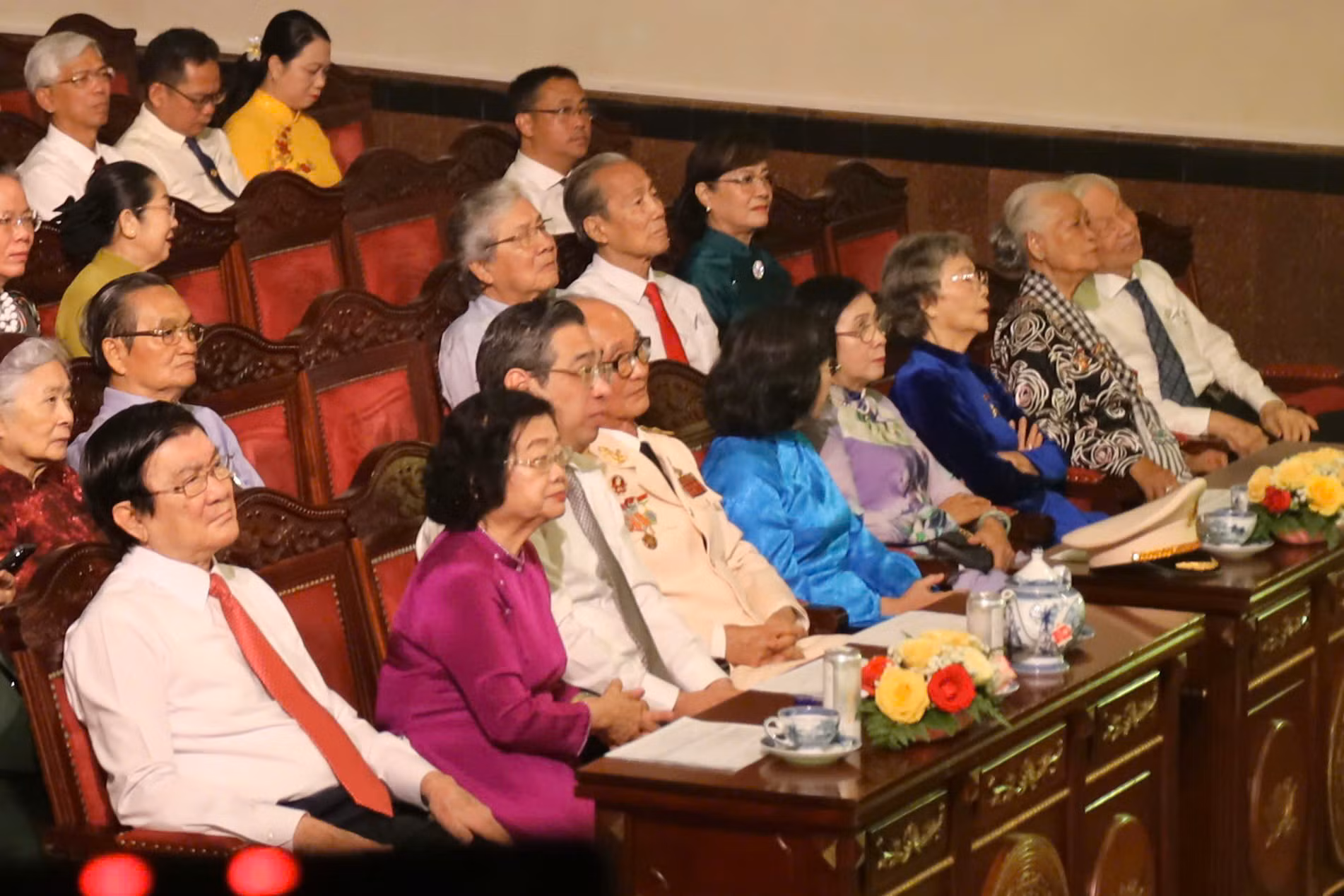 TP Hồ Chí Minh tôn vinh 60 cá nhân tiêu biểu trong sự nghiệp xây dựng, bảo vệ và phát triển thành phố -0
