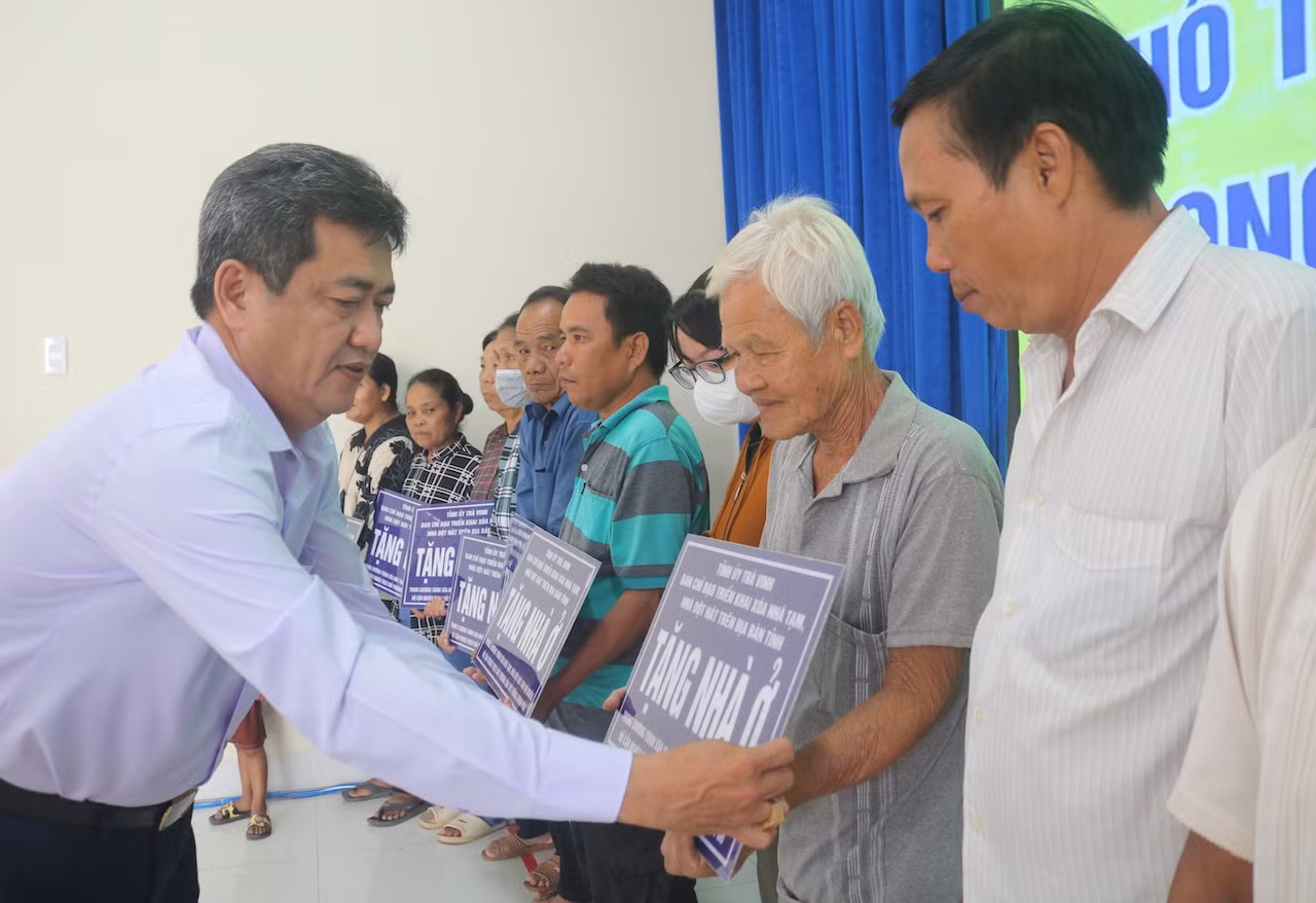Trà Vinh hoàn thành việc xóa nhà tạm, nhà dột nát trước ngày 30/4 -0