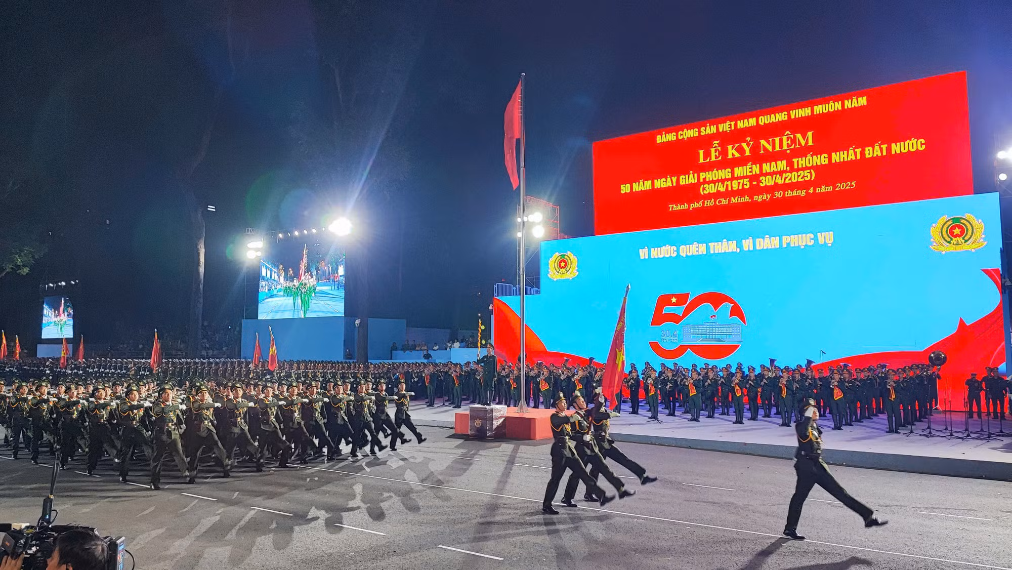 Tổng hợp luyện diễu binh, diễu hành lần thứ 2 diễn ra thuận lợi -1