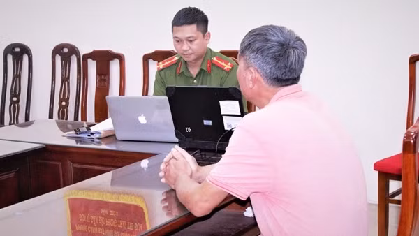Giao xe mô tô cho con trai gây tai nạn, người cha bị khởi tố