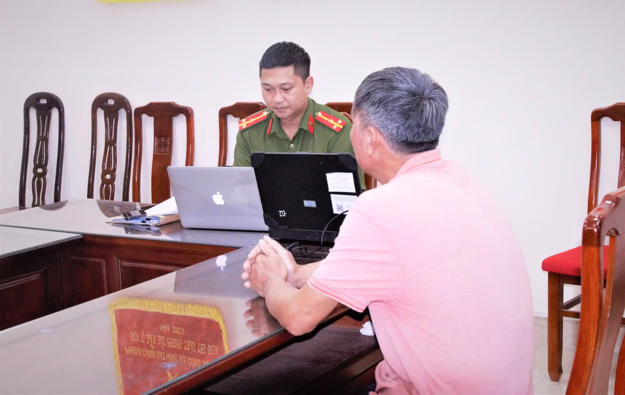 Giao xe mô tô cho con trai gây tai nạn, người cha bị khởi tố -0