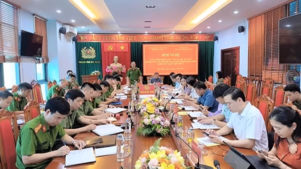 Công an Bắc Giang tổ chức Hội nghị lấy ý kiến đóng góp vào các dự thảo luật do Bộ Công an chủ trì soạn thảo