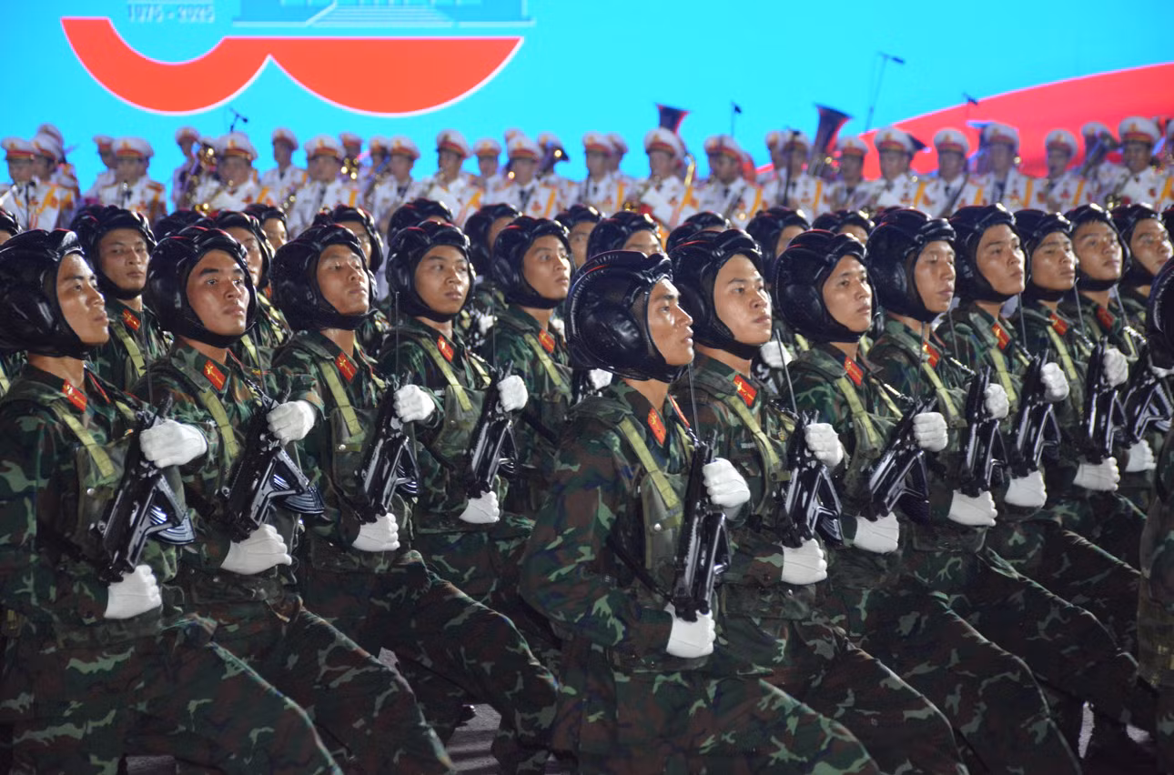 Mãn nhãn với buổi sơ duyệt diễu binh, diễu hành mừng 50 năm Giải phóng miền Nam -6