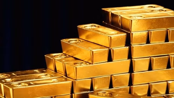 Vàng đồng loạt tăng giá phiên khai xuân
