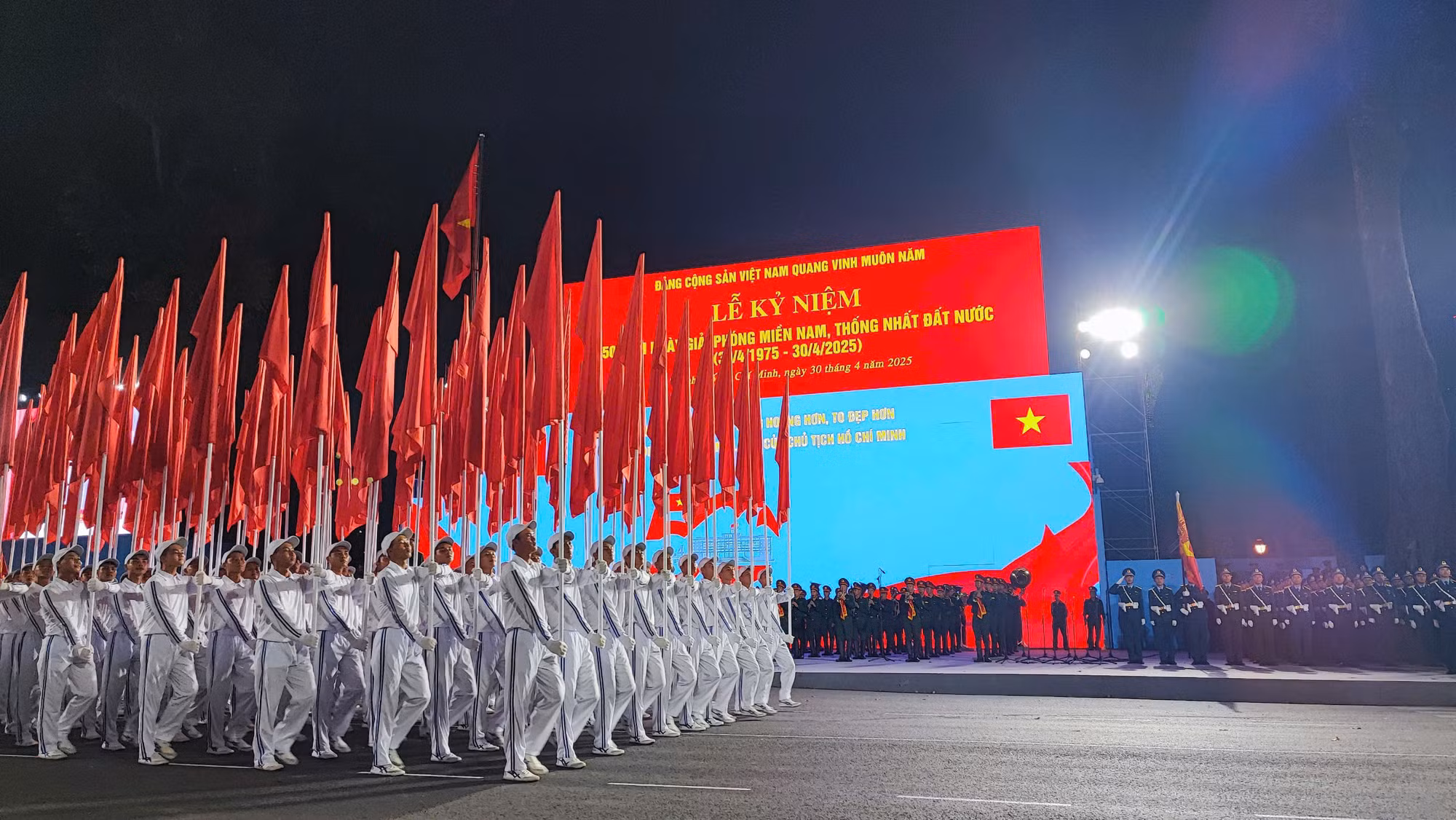 Tổng hợp luyện diễu binh, diễu hành lần thứ 2 diễn ra thuận lợi -8