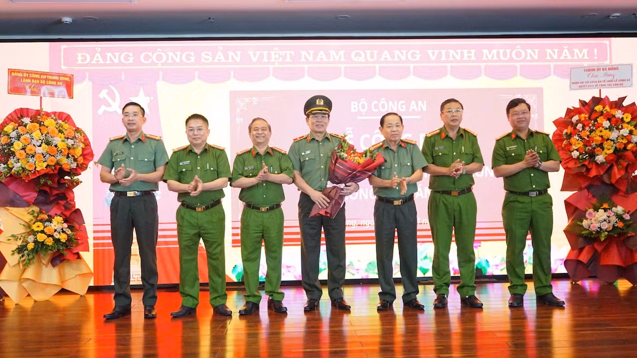 Thiếu tướng Vũ Xuân Viên nghỉ chờ hưu, Thượng tá Nguyễn Đại Đồng được giao phụ trách Công an TP Đà Nẵng -0