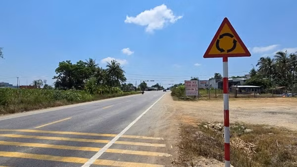 Nhiều bất cập giao thông trên Quốc lộ 19