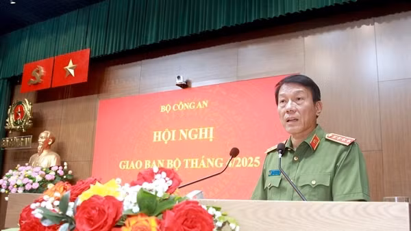 Tập trung cao độ bảo vệ tuyệt đối an ninh, an toàn Lễ kỷ niệm 50 năm Ngày Giải phóng miền Nam, thống nhất đất nước