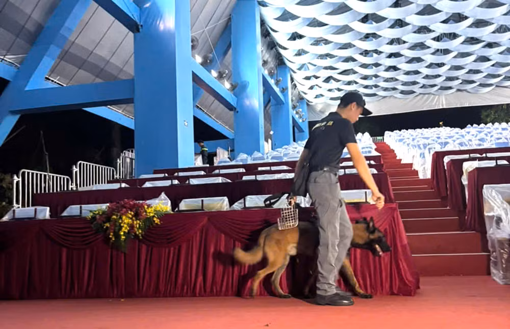Bảo vệ tuyệt đối an toàn buổi Tổng duyệt kỷ niệm 50 năm Giải phóng miền Nam -0