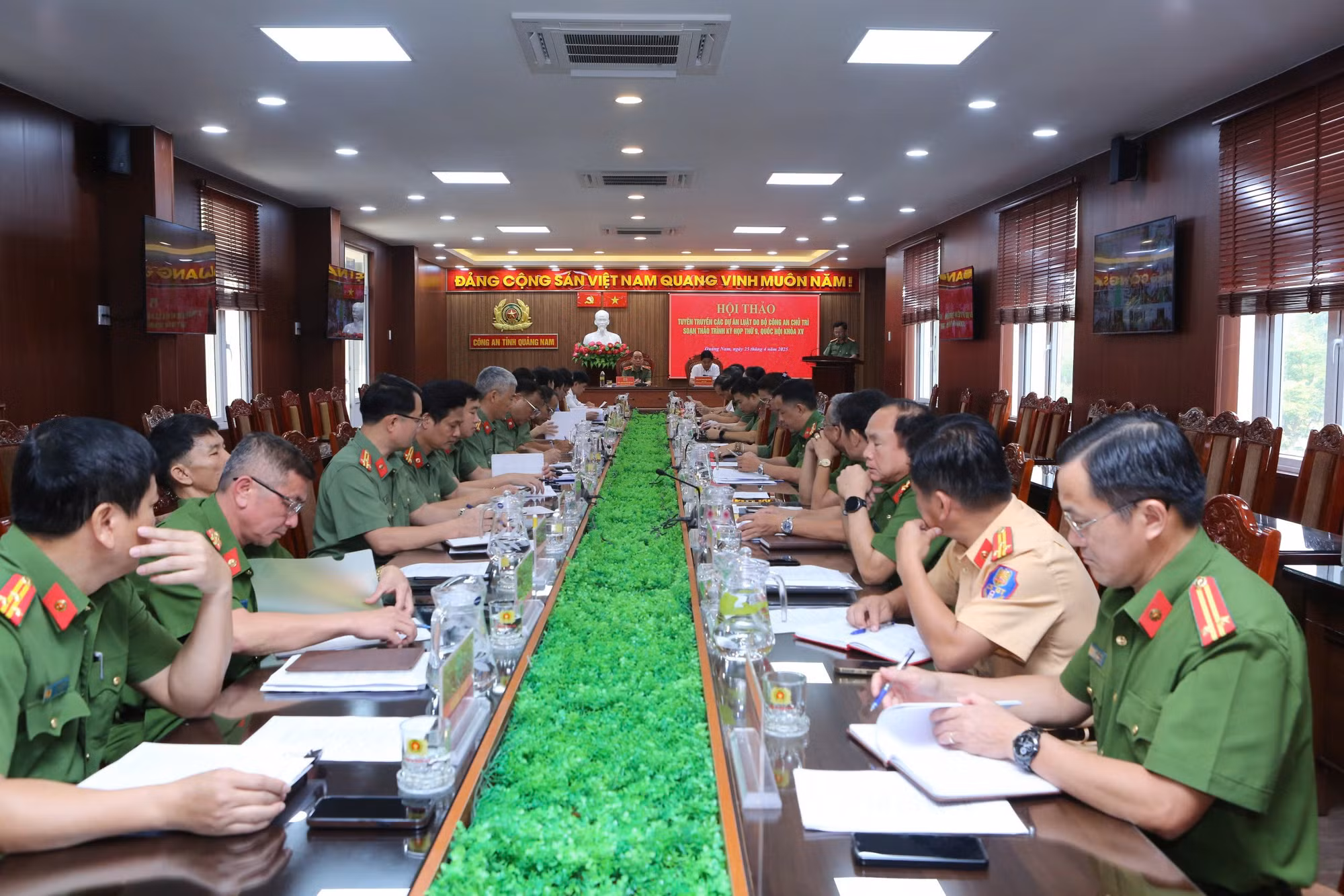 Công an Quảng Nam tổ chức hội thảo các dự án luật -0