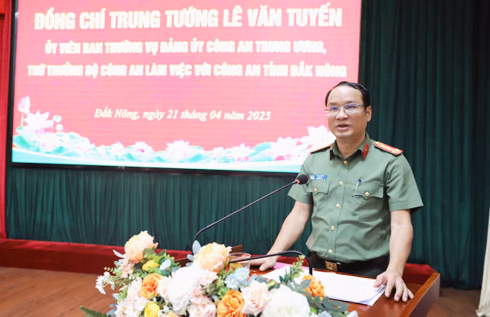 Thứ trưởng Lê Văn Tuyến biểu dương những kết quả nổi bật của Công an tỉnh Đắk Nông -0