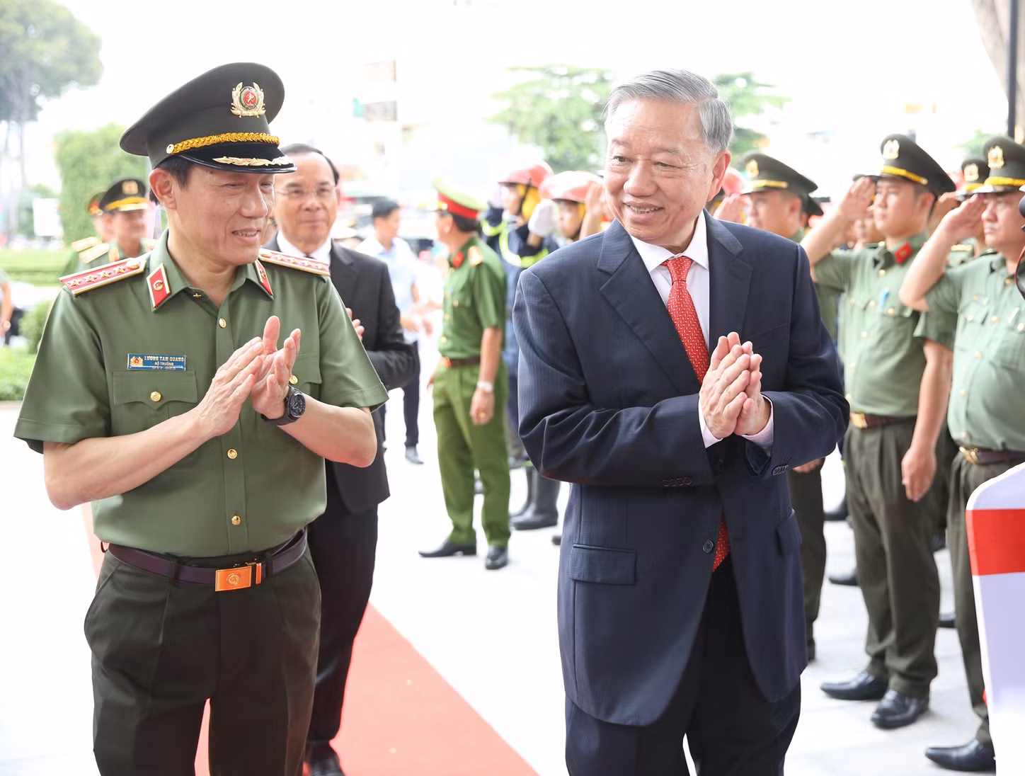 Khánh thành Tượng đài CAND “Vì bình yên cuộc sống” ở TP Hồ Chí Minh -0