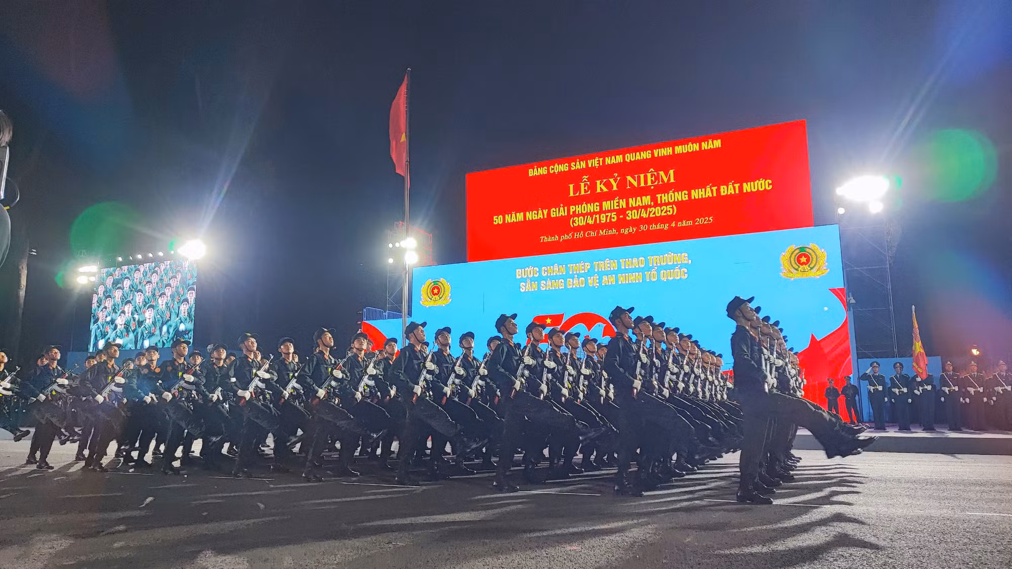 Tổng hợp luyện diễu binh, diễu hành lần thứ 2 diễn ra thuận lợi -5