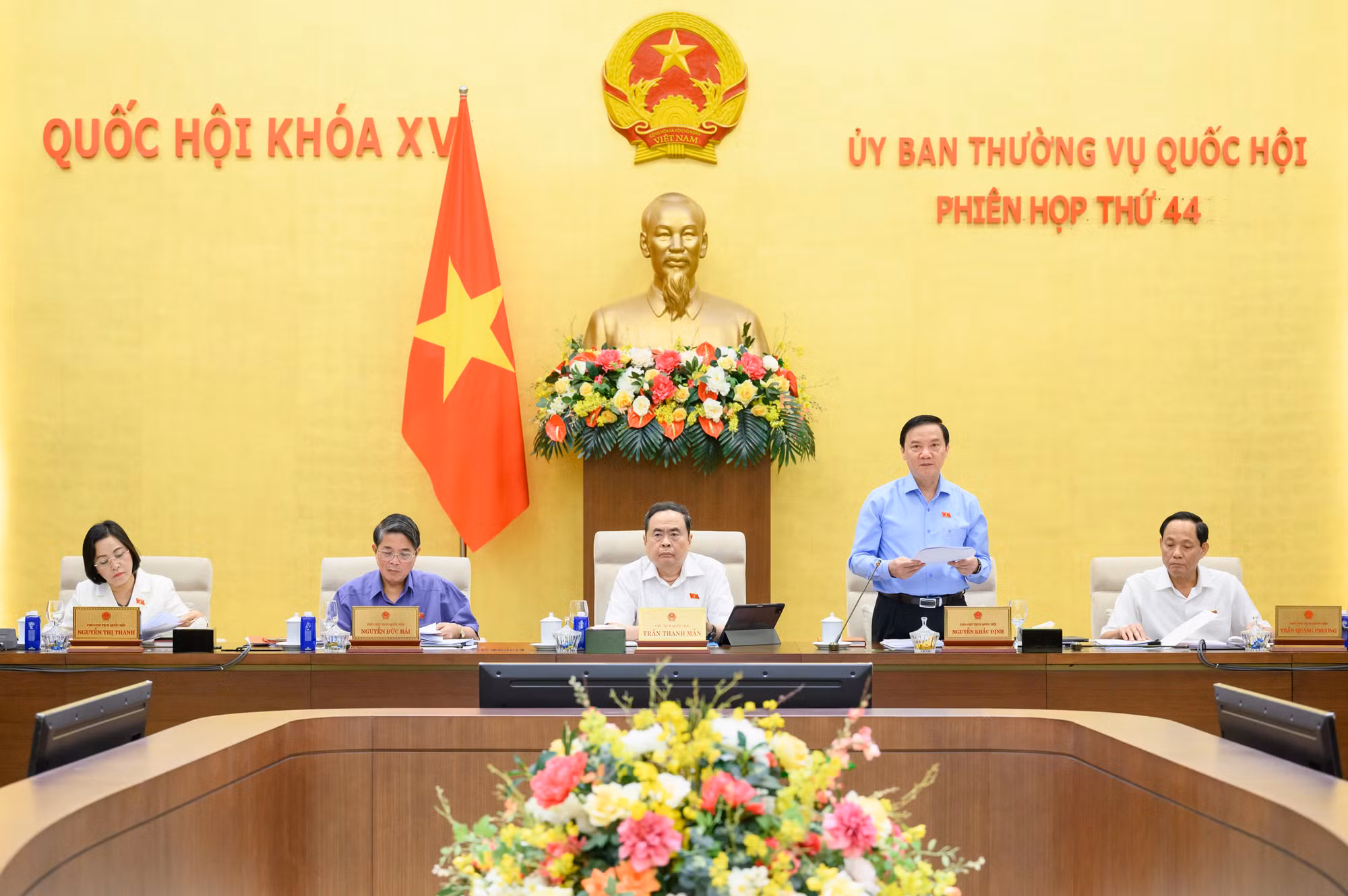 Chất vấn và trả lời chất vấn “trúng” những vấn đề cử tri và nhân dân quan tâm -0