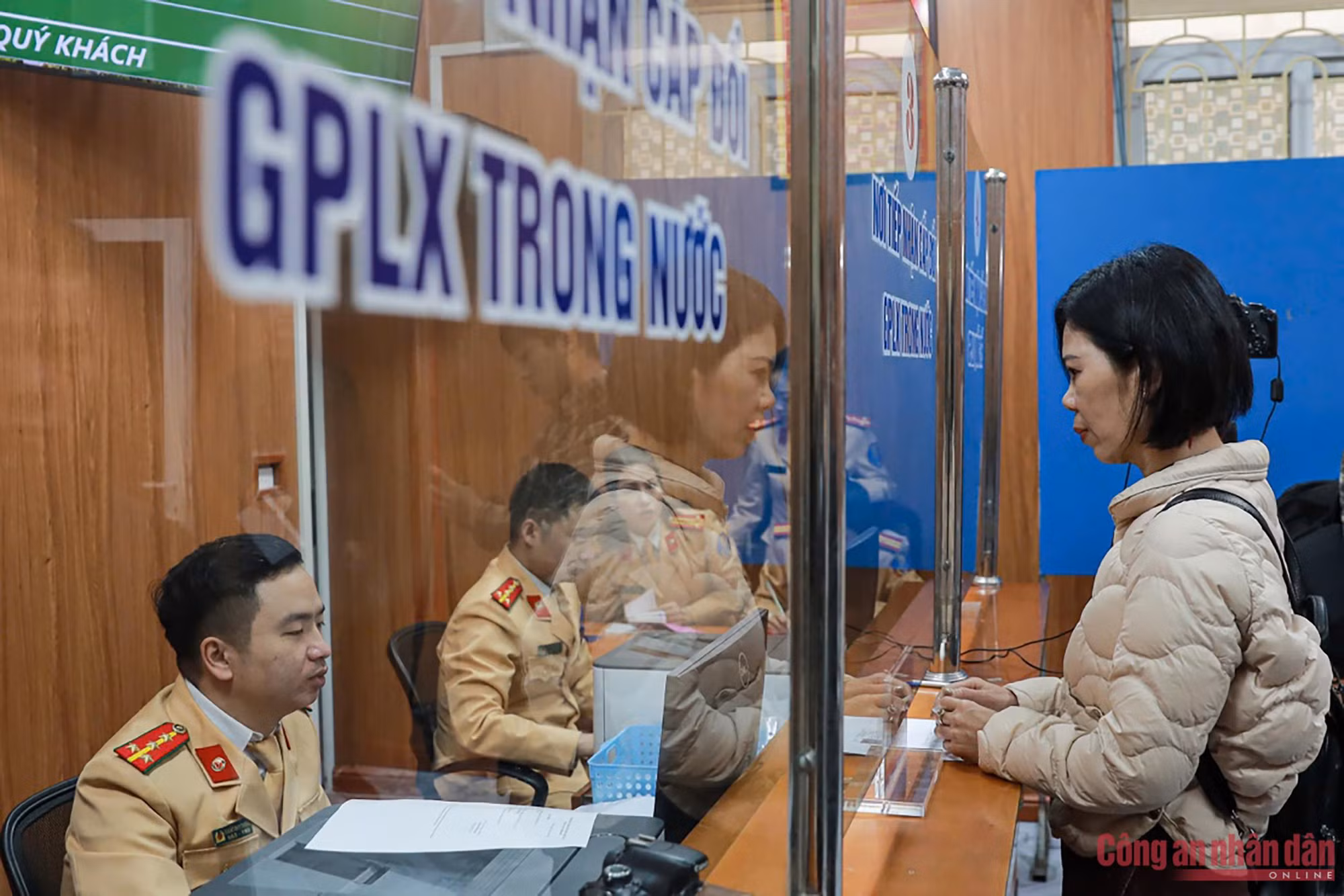 Sát hạch và cấp giấy phép lái xe nhanh chóng, thuận tiện, tiết kiệm thời gian -0