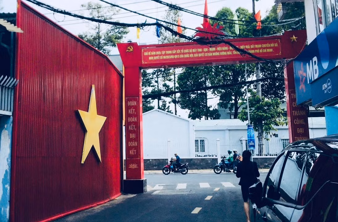 Ngắm vẻ đẹp của hòa bình, của sự thống nhất -6