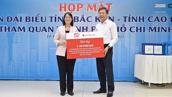 Agribank tri ân các cán bộ, chiến sĩ trực tiếp tham gia làm nên Đại thắng mùa Xuân 1975