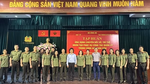 Tập huấn ứng dụng chuyển đổi số, trí tuệ nhân tạo phục vụ công tác quản lý trong CAND