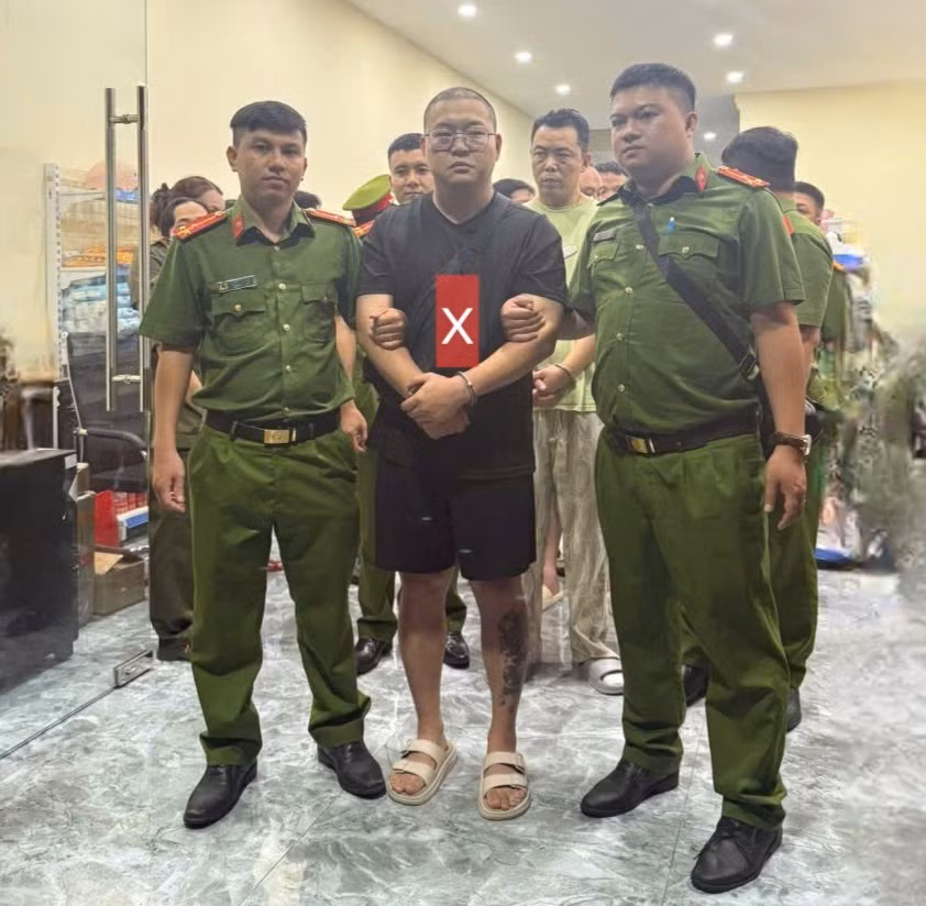 Triệt phá đường dây sử dụng mạng viễn thông chiếm đoạt tài sản do các đối tượng người Trung Quốc cầm đầu -0